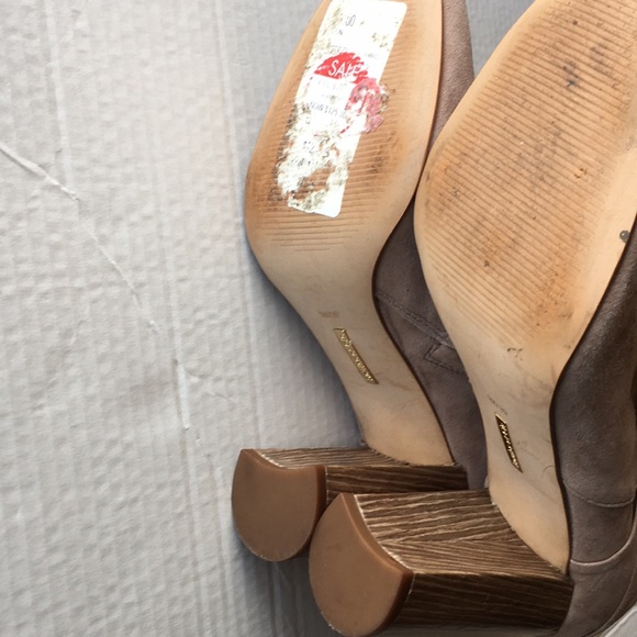 Louise et Cie Suede Heel Ankle Boots Booties Beige Sz 9M Bow Zip - Picture 5 of 7